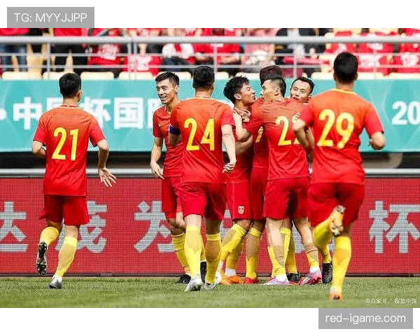 韩国男足备战亚洲杯世预赛关键阶段,新阵磨合与连胜态势显现稳定性 韩国男足备战亚洲杯世预赛关键阶段,新阵磨合与连胜态势显现稳定性